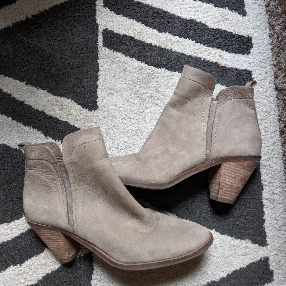 Lucky Brand Taupe Booties